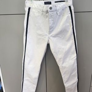 BANANA REPUBLIC MID-RISE SKINNY JEAN WHITE W/BLACK STRIPE SIZE 29